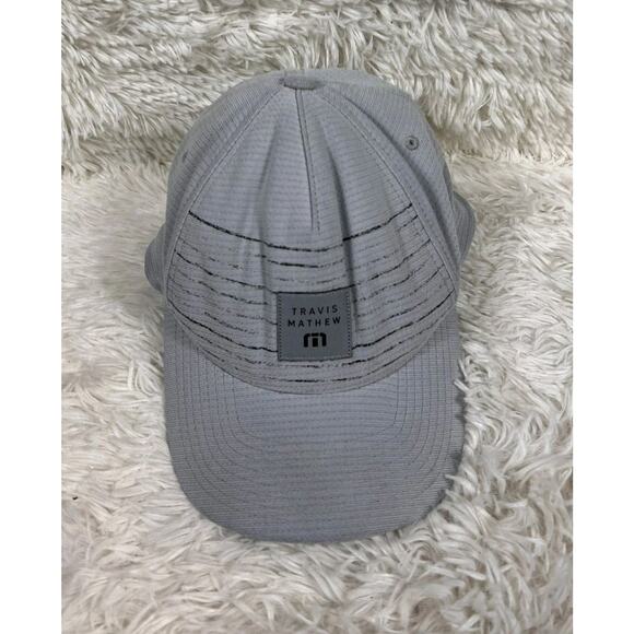Travis Mathew Gray Flex Fit Golf Hat Yupoong Mens Size L/XL - Picture 1 of 8